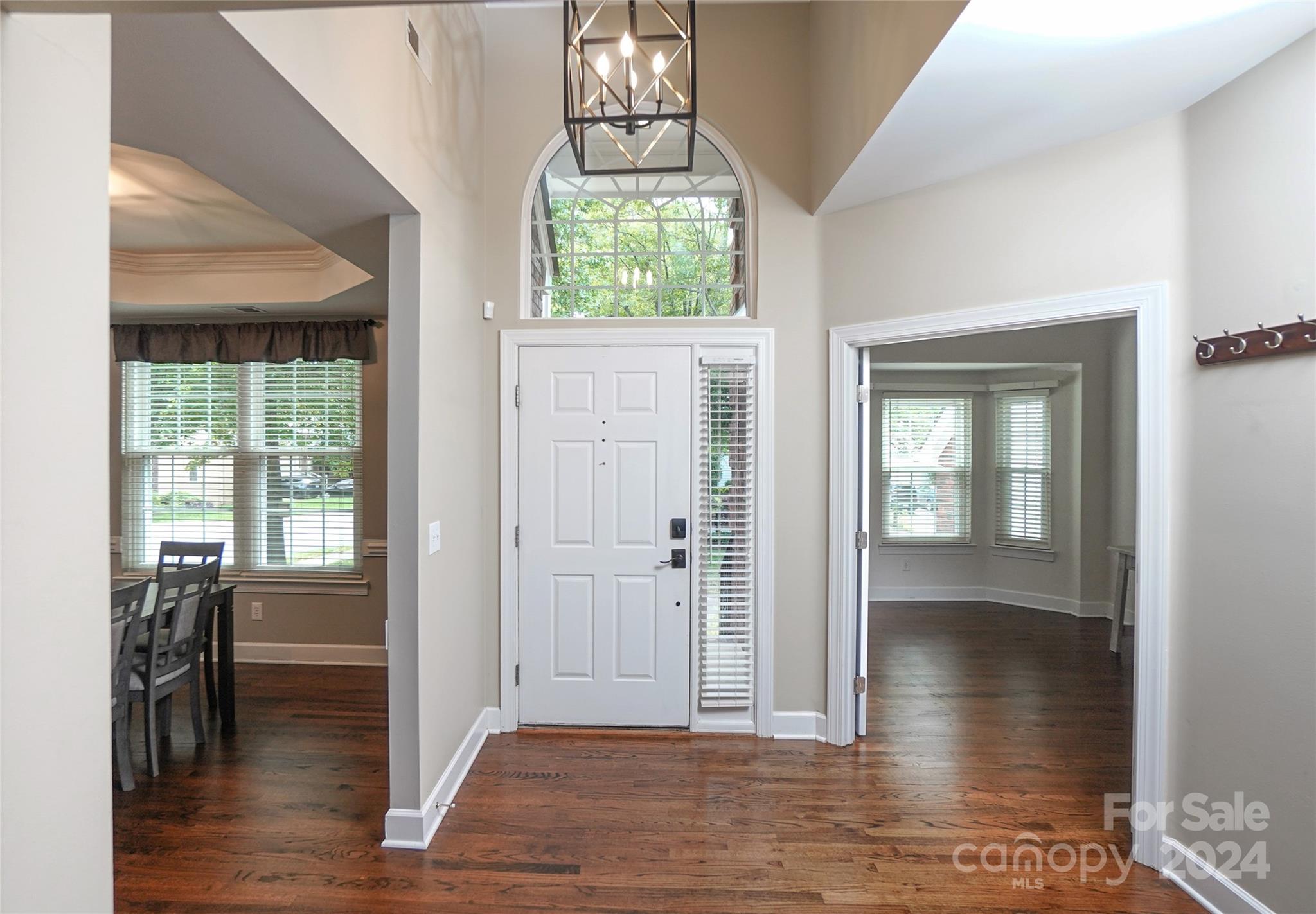 Property image 4 of 6202 Caslon Court in Providence Commons, Charlotte, NC 28270
