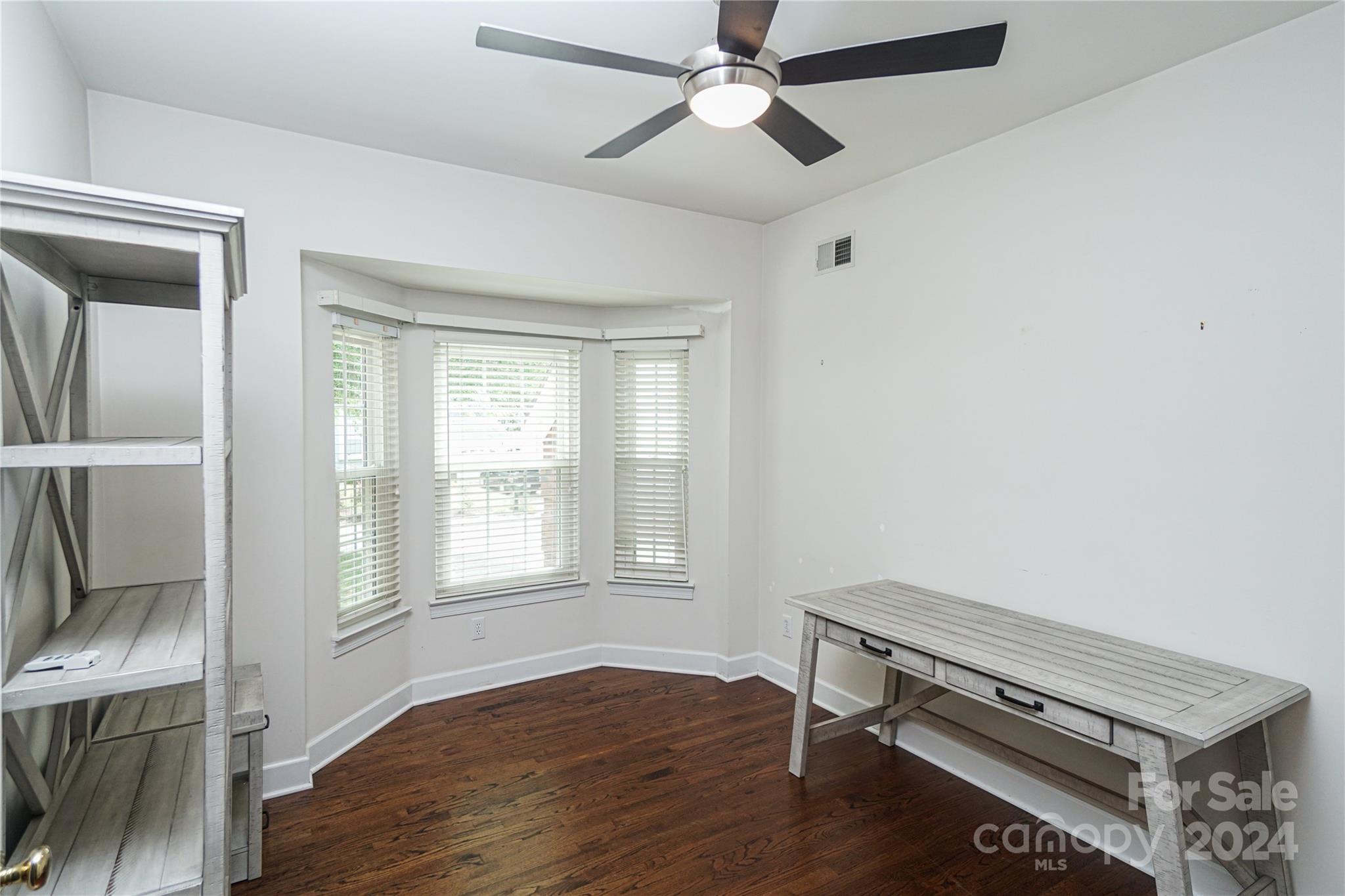 Property image 5 of 6202 Caslon Court in Providence Commons, Charlotte, NC 28270