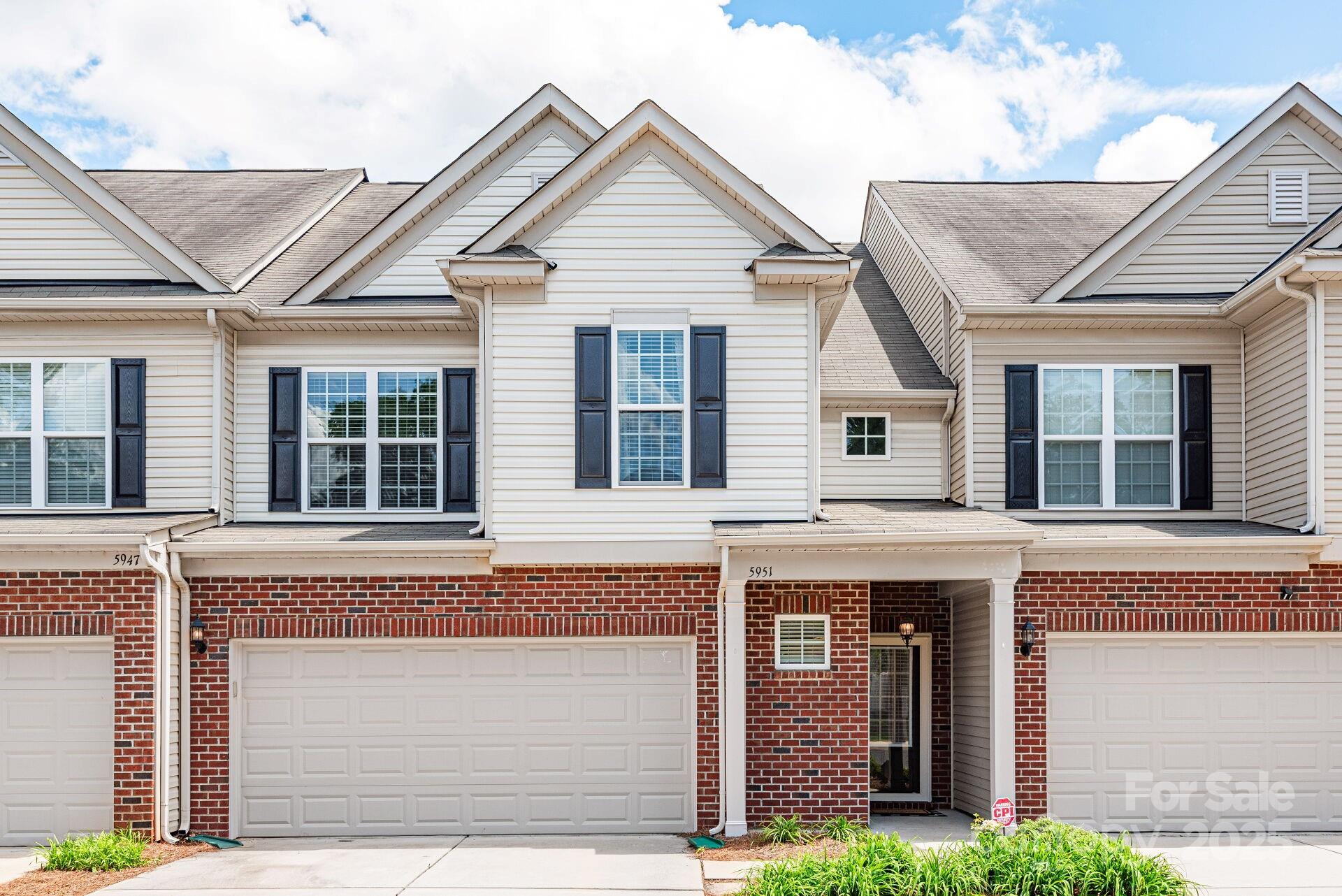 Property image 2 of 5951 Carrollton Lane in Park South Station, Charlotte, NC 28210