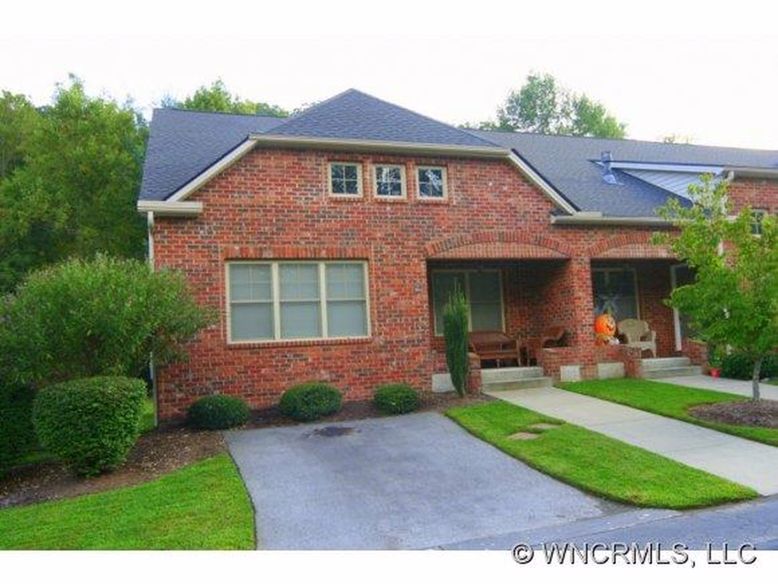 Property image 1 at 194a Wash Creek Drive, Hendersonville, NC 28739