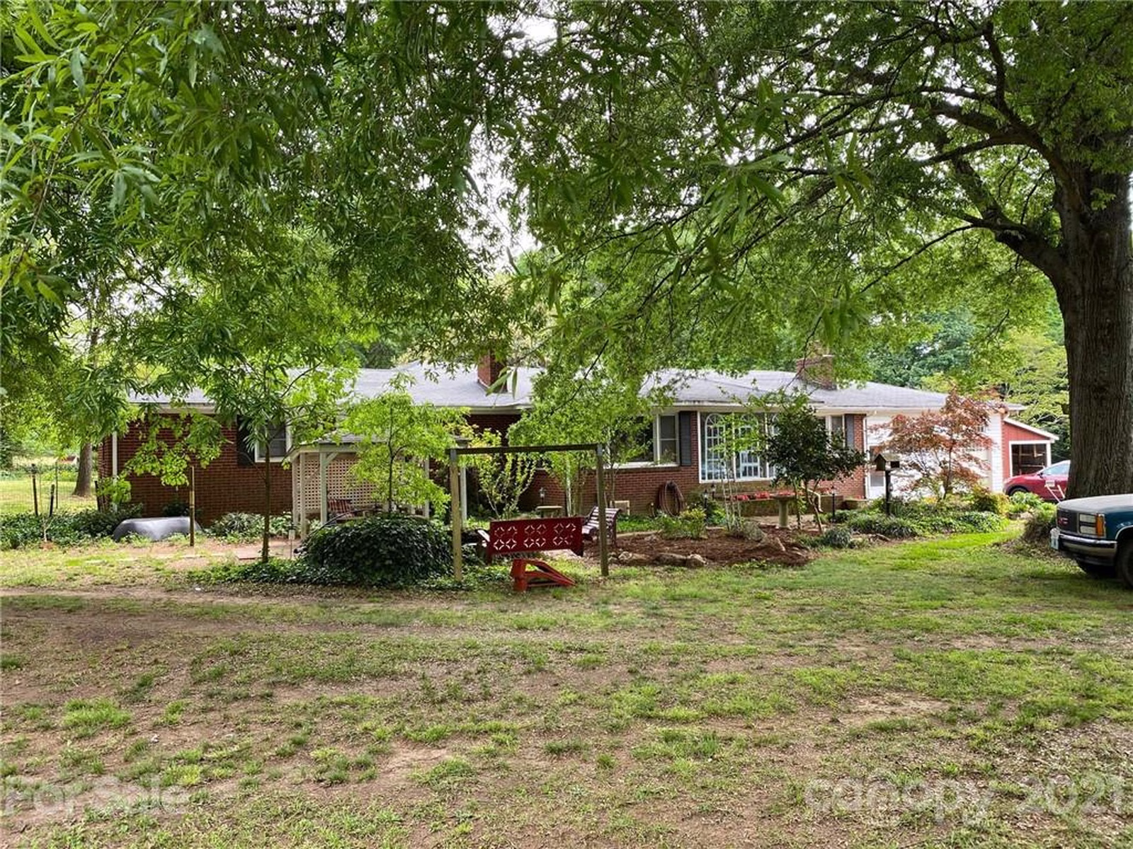 Property image 1 at 433 S 8th Avenue, Maiden, NC 28650