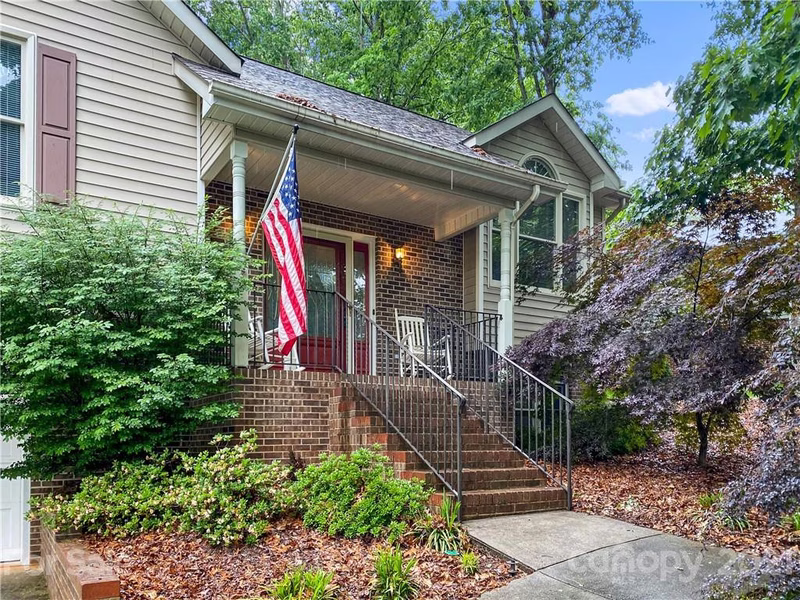 Property image 2 at 1634 9th Street Place, Hickory, NC 28602