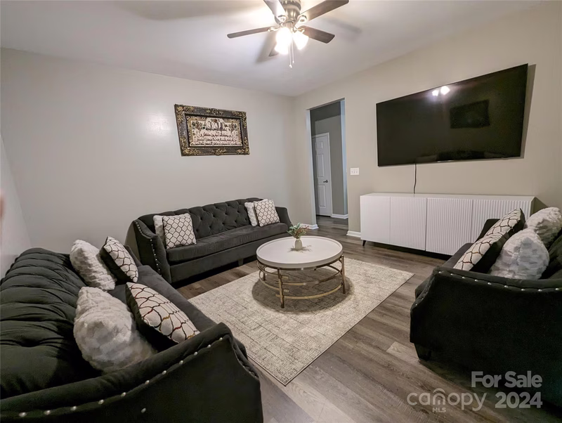 Property image 2 at 7120 Somerset Springs Drive, Charlotte, NC 28262