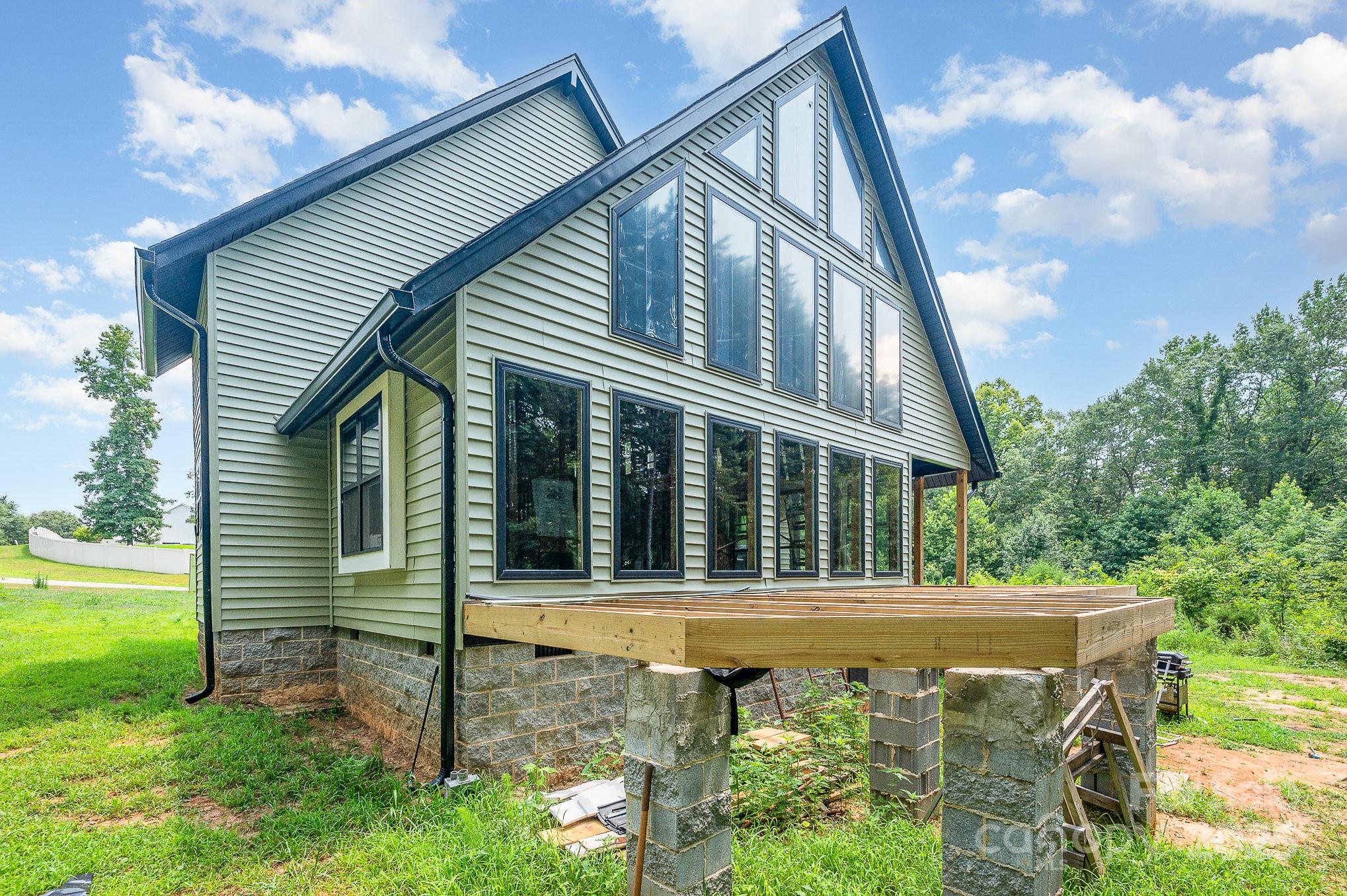 Property image 3 of 160 Slate Drive in River Rock, Statesville, NC 28625