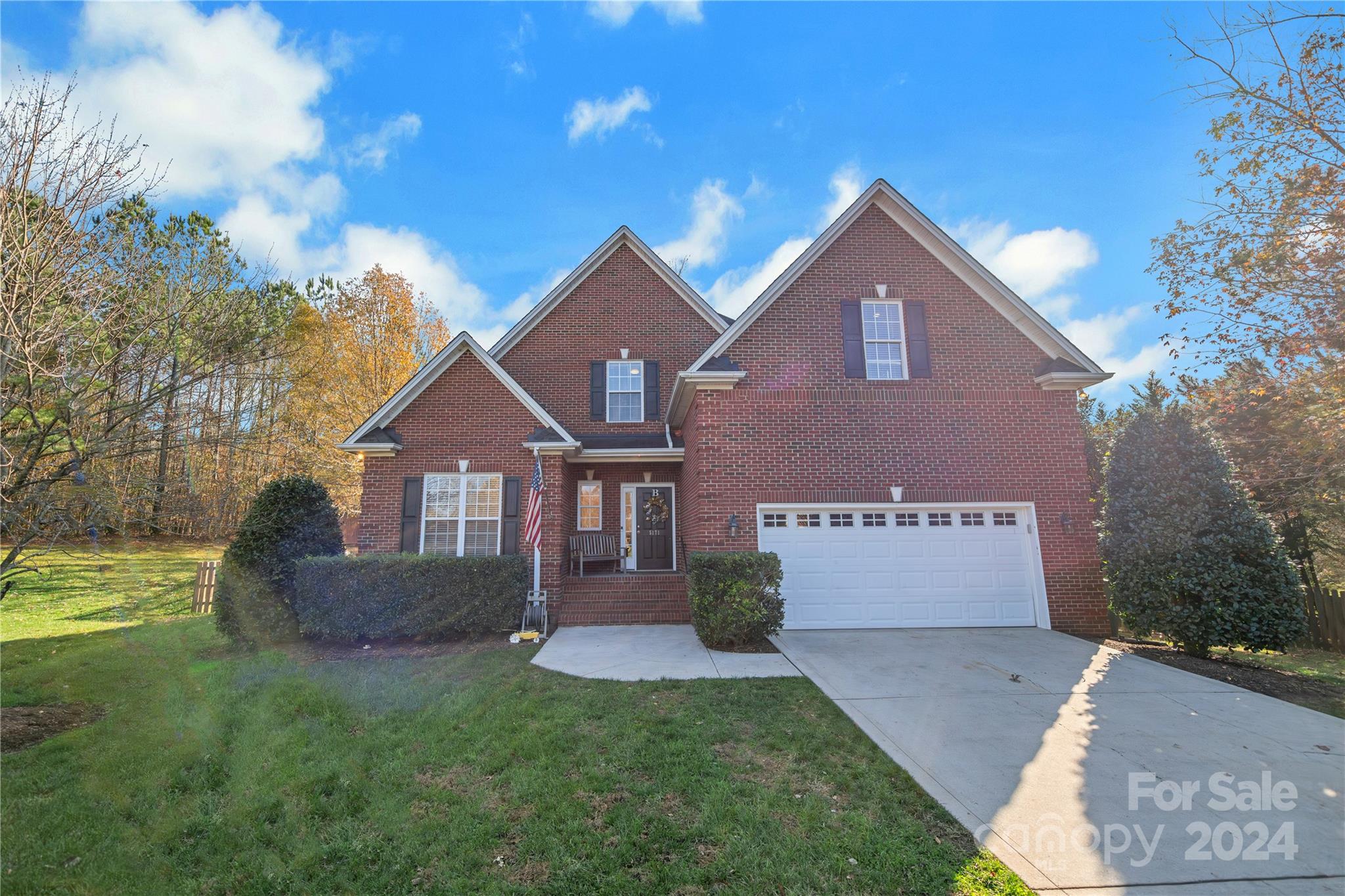Property image 2 of 5171 Summerell Avenue in Cramer Woods, Gastonia, NC 28056