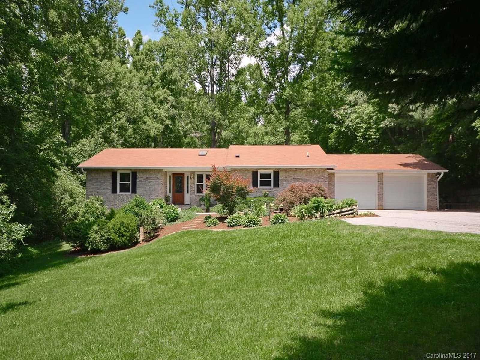 Property image 1 at 72 Beechwood Drive, Horse Shoe, NC 28742