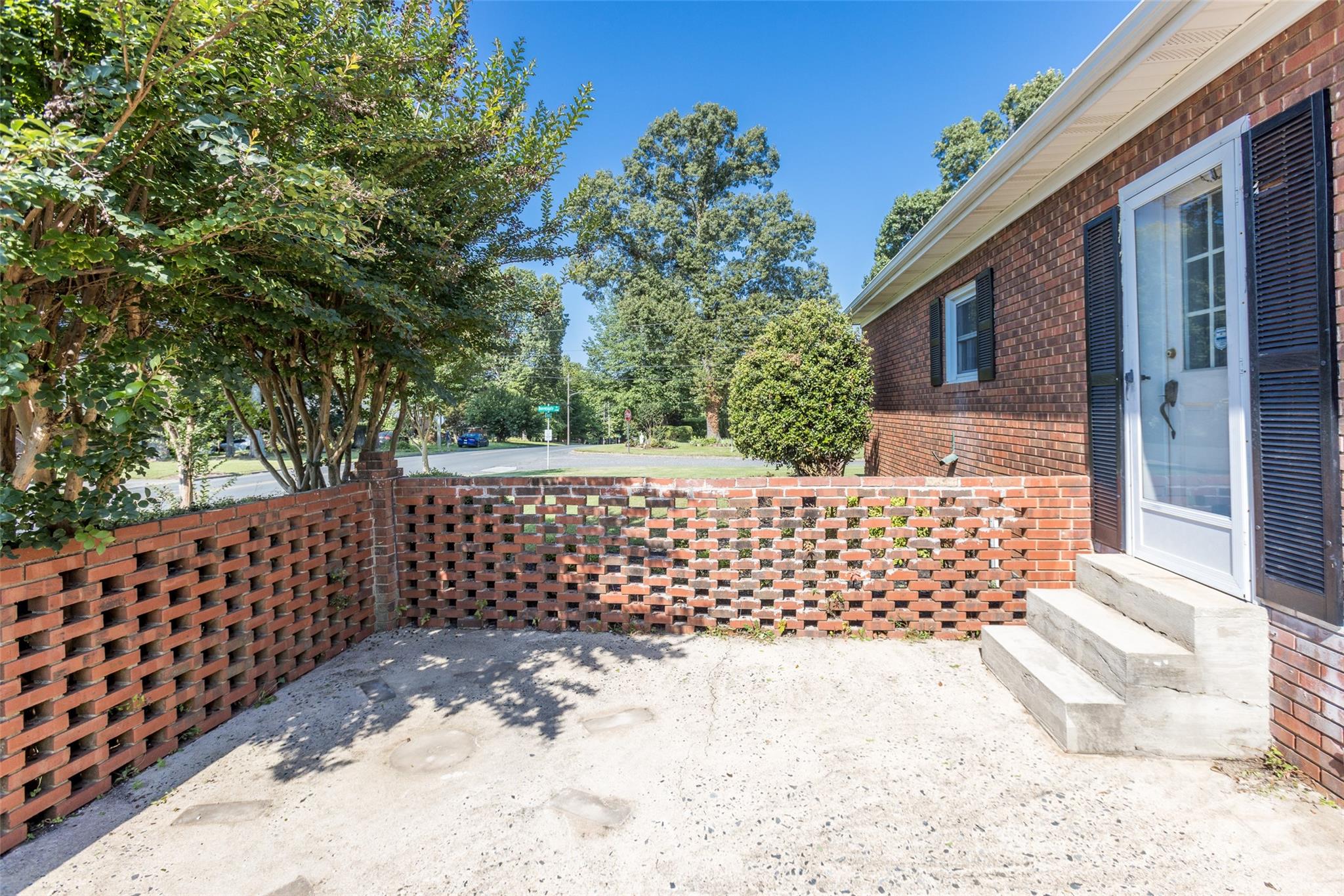 Property image 4 of 1280 Queensgate Street in Kingswood, Gastonia, NC 28054