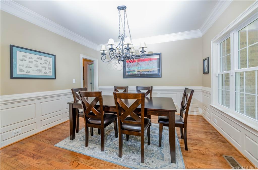 Property image 3 of 331 Stutts Road in Norman Woods, Mooresville, NC 28117