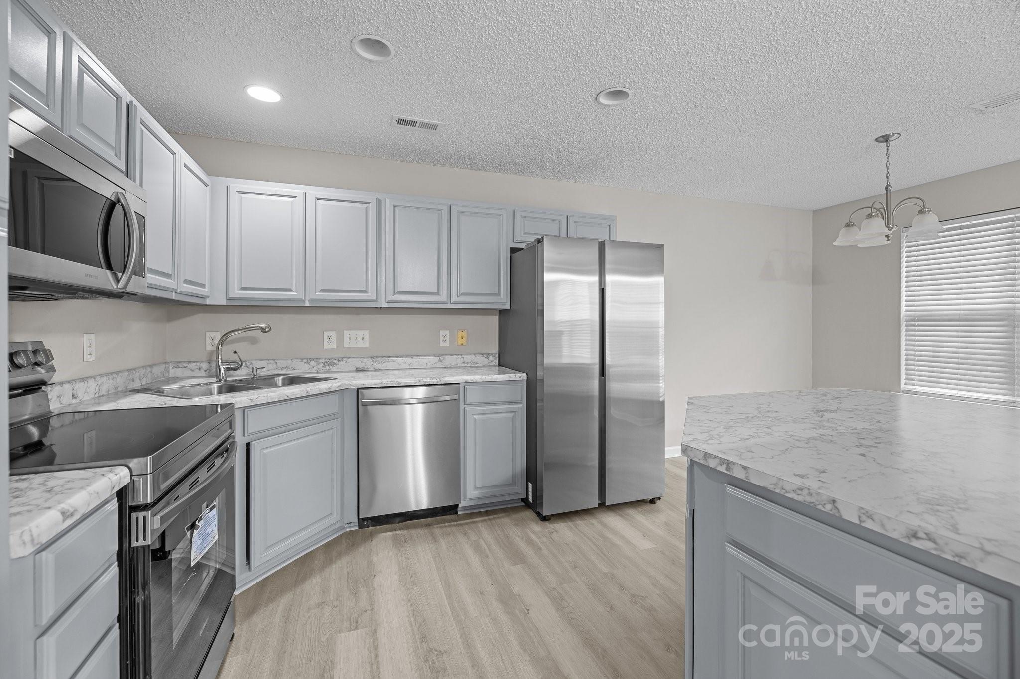 Property image 4 of 11949 Maria Ester Court in Tyler Woods, Charlotte, NC 28277