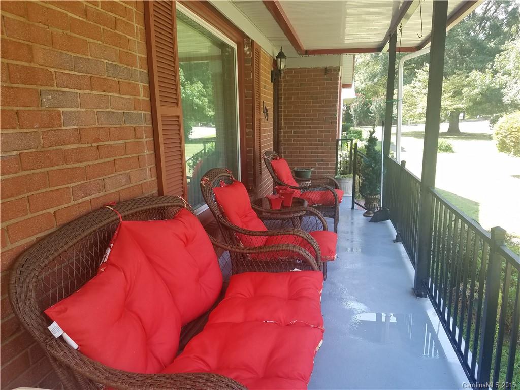 Property image 5 of 105 Hemlock Drive in Rolling Hills, Salisbury, NC 28147