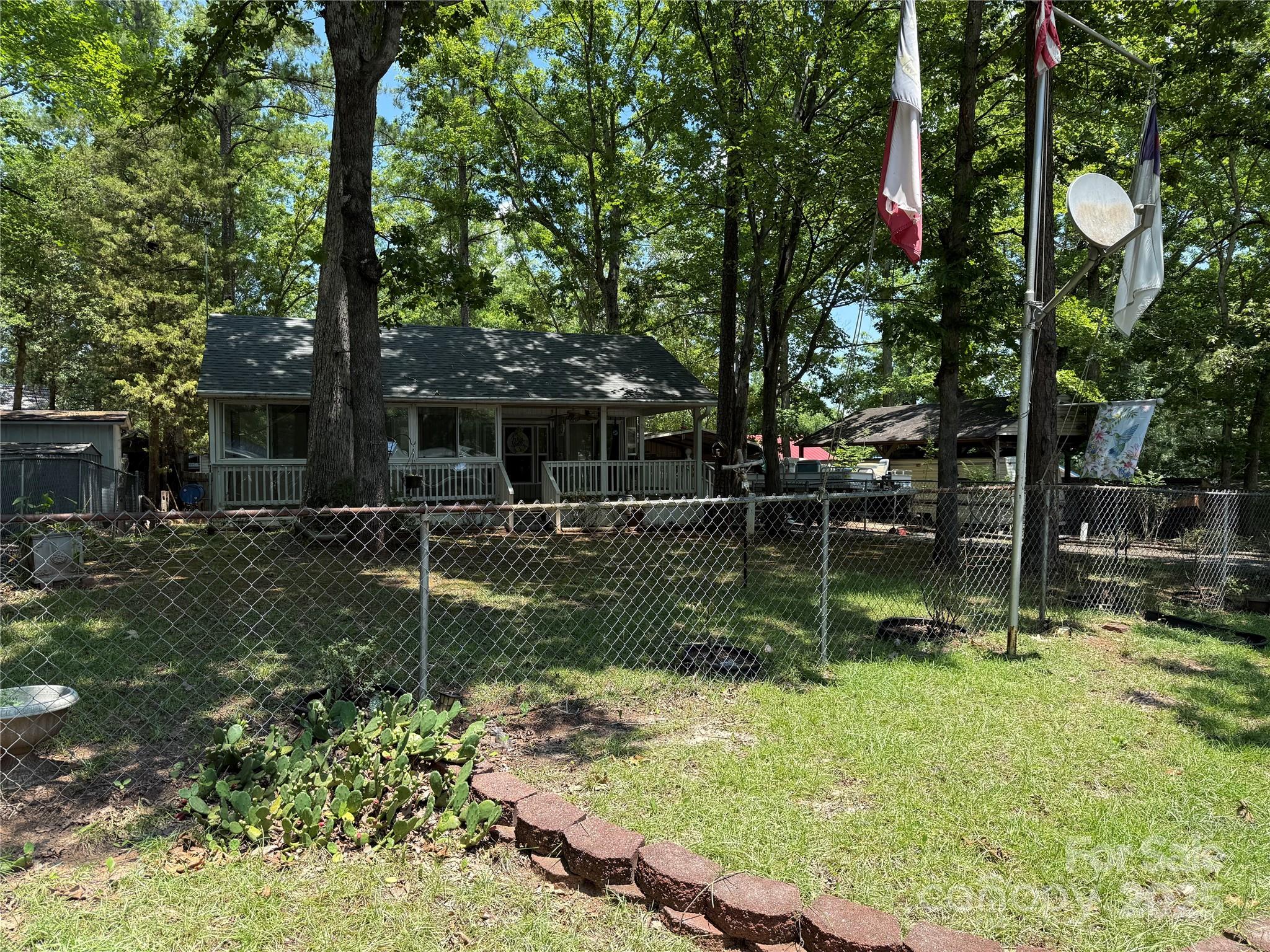 Property image 5 of 111 113 Shawnee Trail in Twin Harbor, Mount Gilead, NC 27306