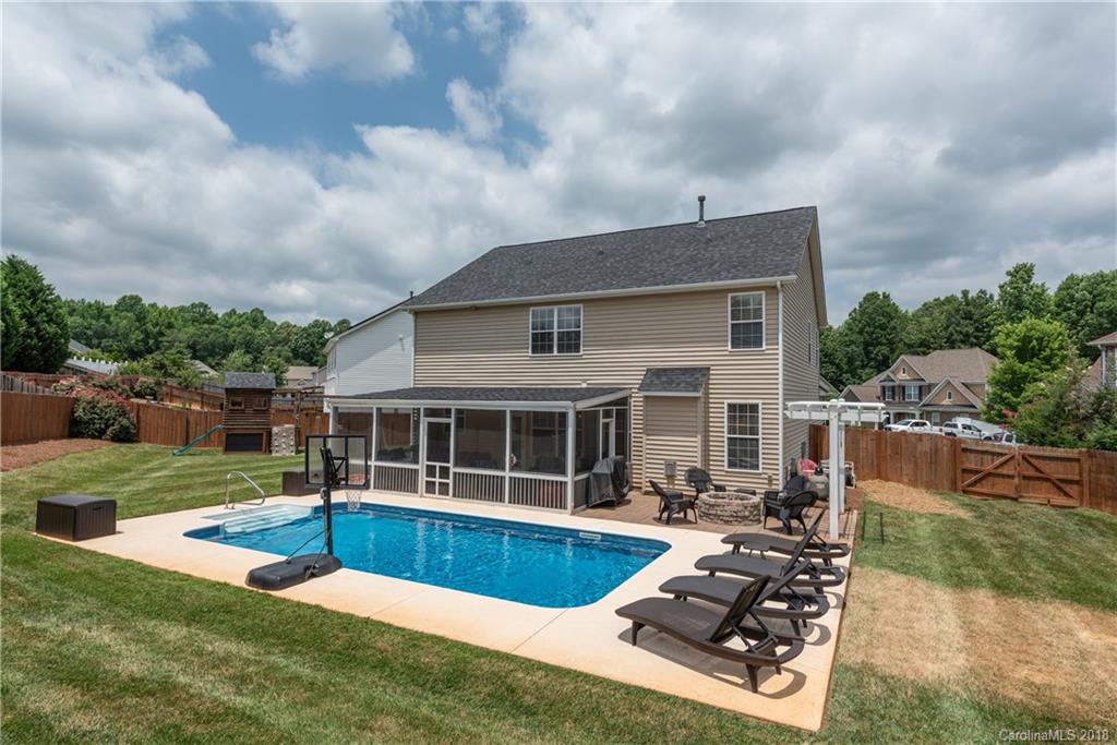 Property image 2 of 3011 Sterling Court in Ashley Glen, Indian Land, SC 29707