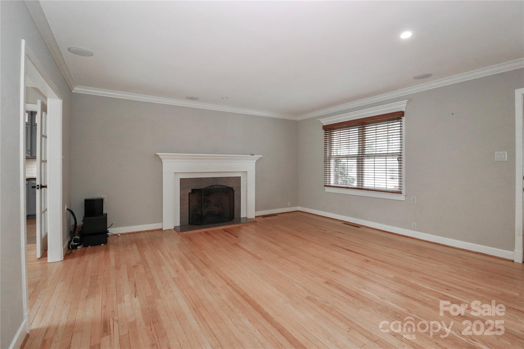 Property image 4 of 432 N Oakwood Drive in Park Grove, Statesville, NC 28677