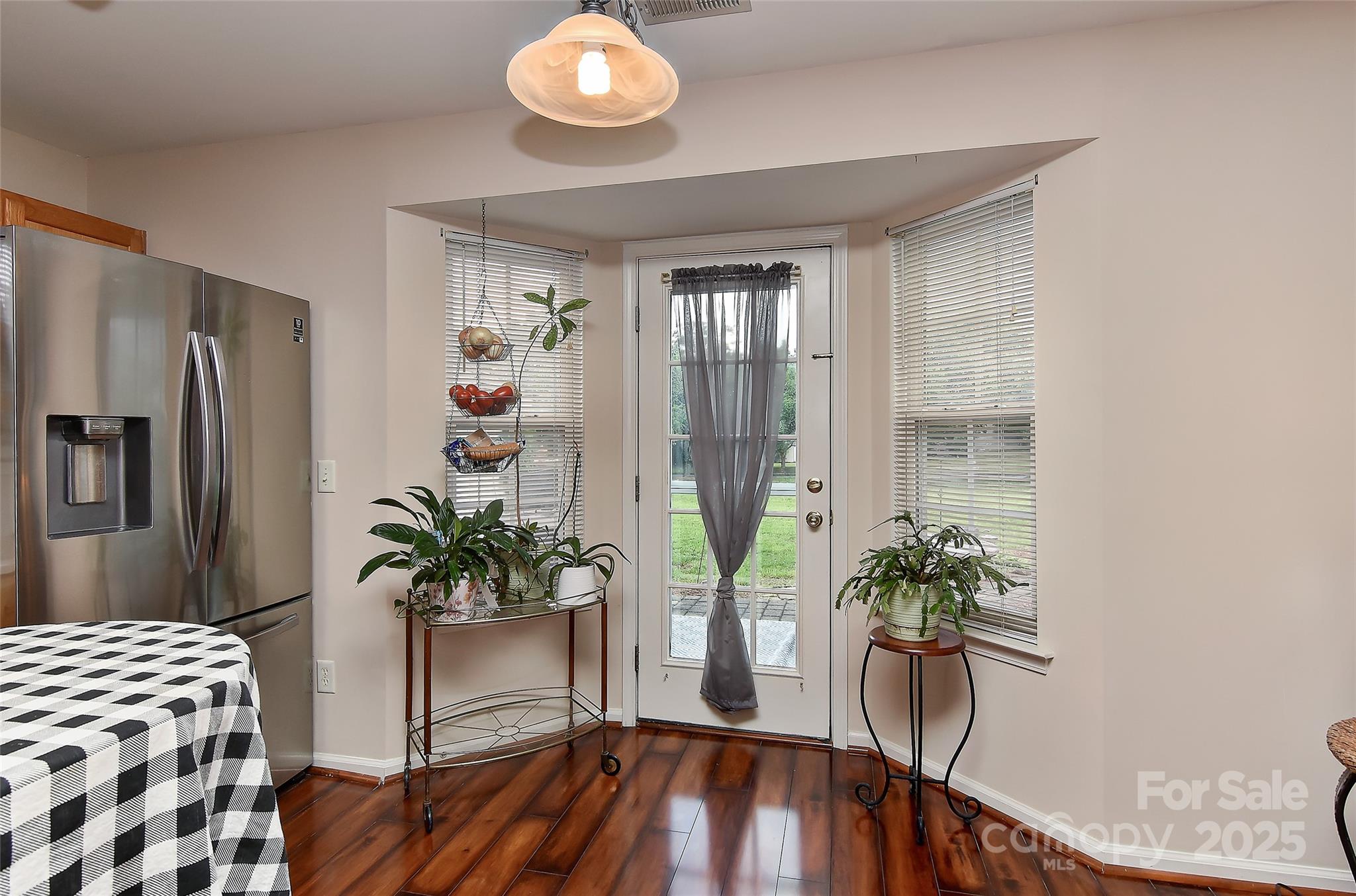 Property image 3 of 7007 Broad Leaf Court in Oak Grove, Indian Trail, NC 28079
