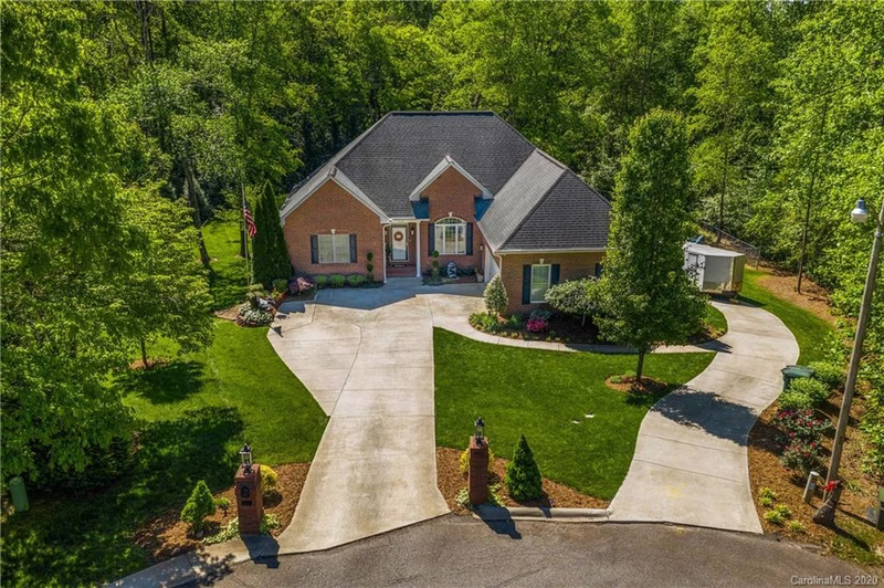 Property image 2 at 1828 Brompton Court, Newton, NC 28658