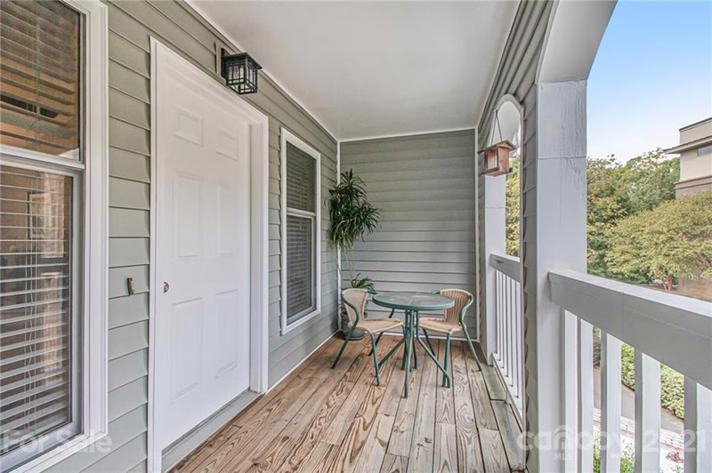 Property image 2 at 430 Queens Road, Charlotte, NC 28207