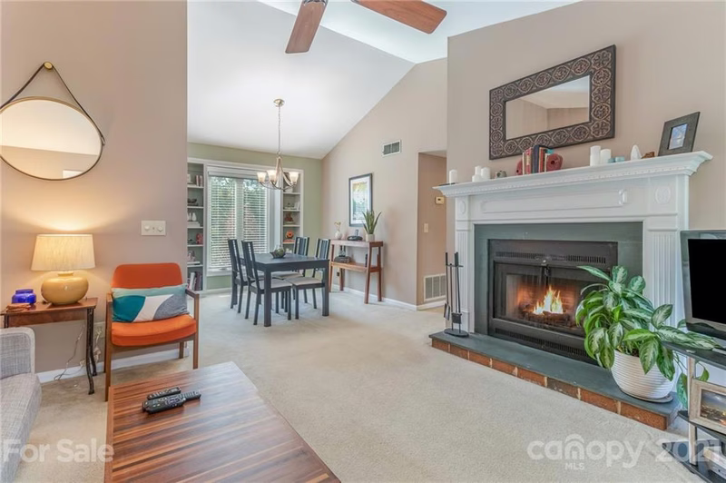 Property image 4 at 430 Queens Road, Charlotte, NC 28207
