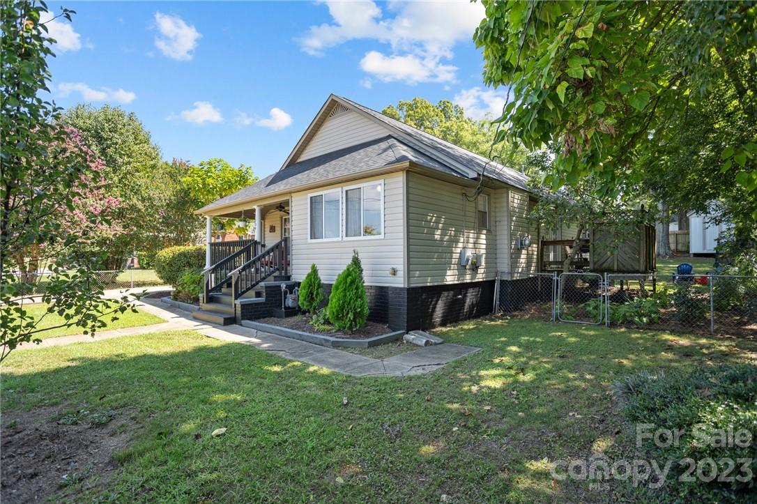 Property image 3 of 1304 Venus Street in Jackson Park, Kannapolis, NC 28083