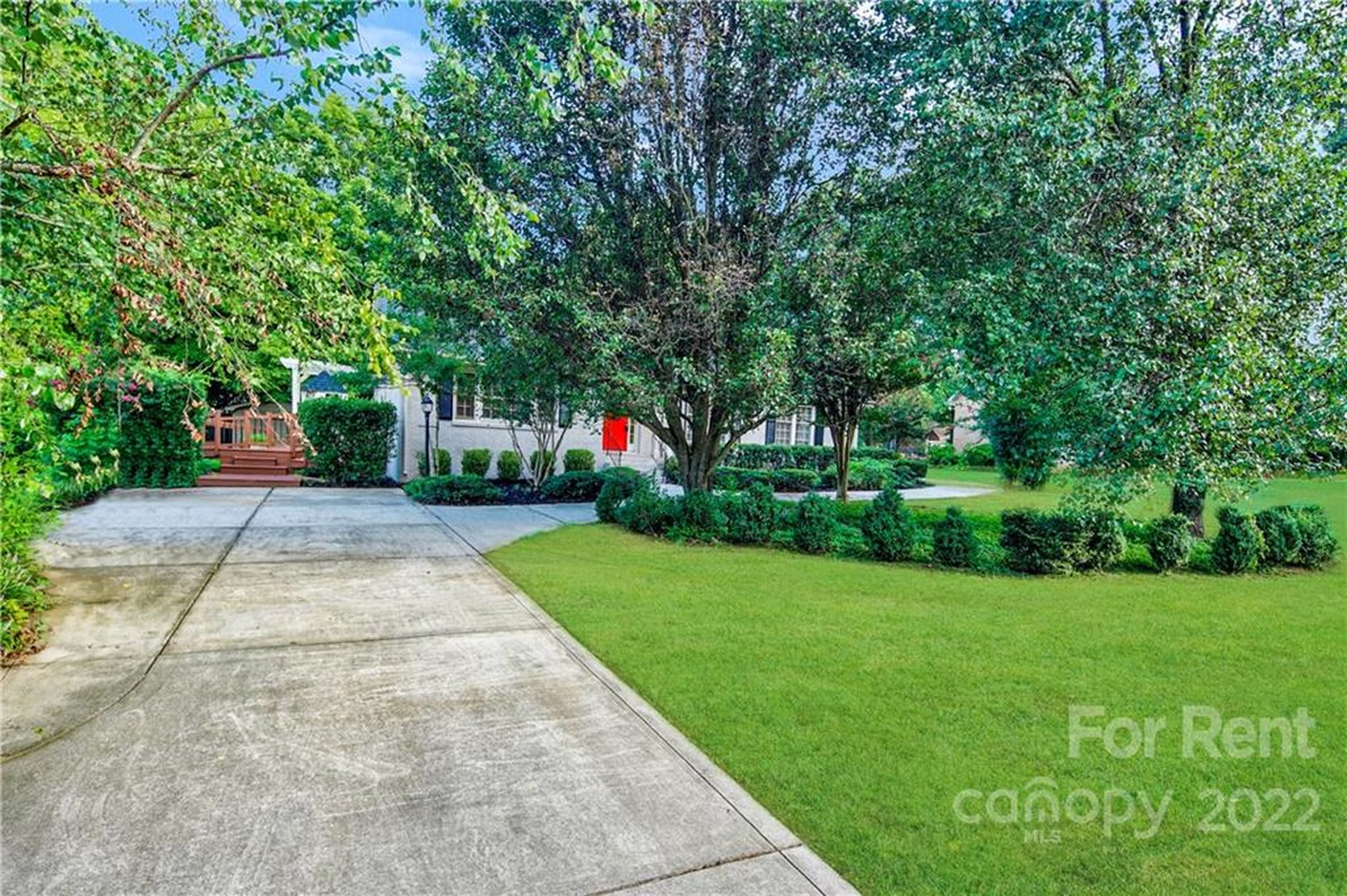 Property image 1 at 8433 Dunsinane Drive, Charlotte, NC 28227