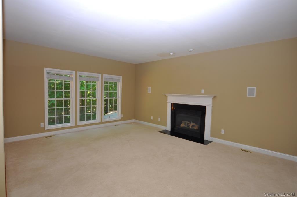 Property image 2 of 3552 Weddington Oaks Lane in Weddington Oaks, Matthews, NC 28104