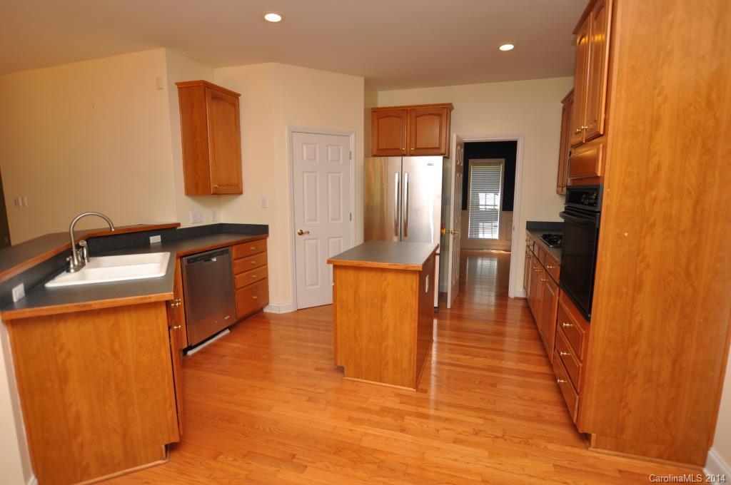 Property image 3 of 3552 Weddington Oaks Lane in Weddington Oaks, Matthews, NC 28104
