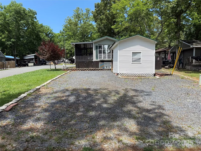 Property image 4 at 102 Papoose Court, Mount Gilead, NC 27306