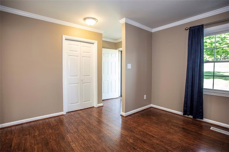 Property image 3 at 1640 Woodridge Circle, Hickory, NC 28602