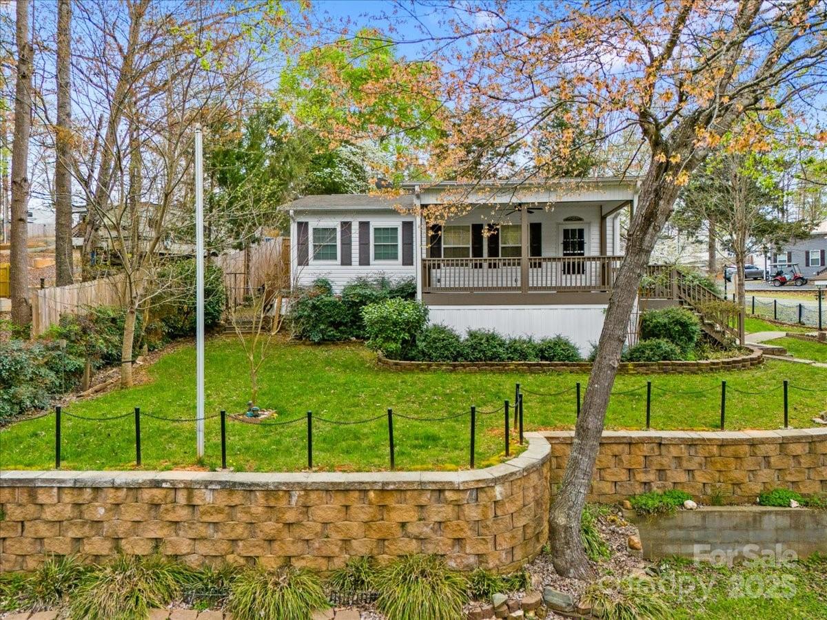 Property image 2 of 132 Larboard Trail in Twin Harbor, Mount Gilead, NC 27306