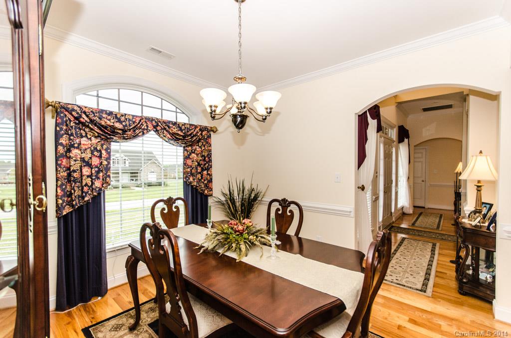 Property image 3 of 2887 Wheatfield Court in Levinwood, Lincolnton, NC 28092
