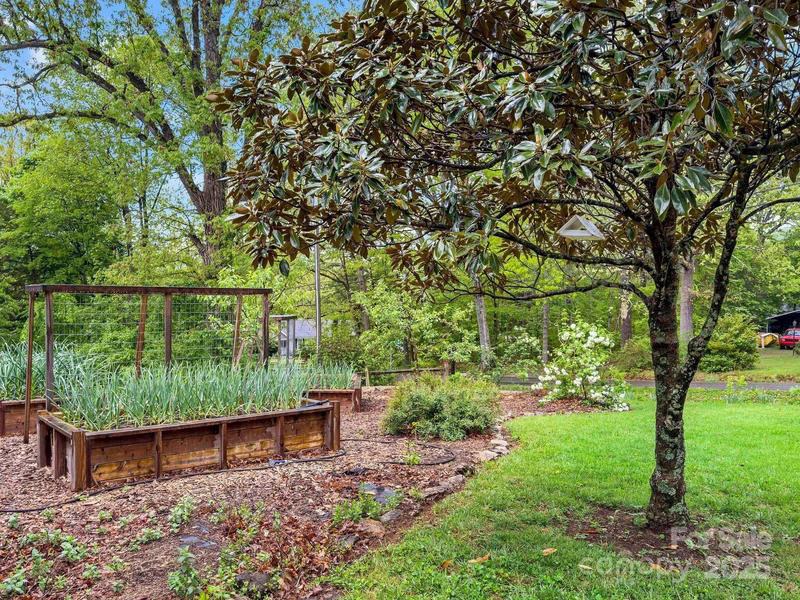 Property image 4 at 318 Stonewall Avenue, Swannanoa, NC 28778