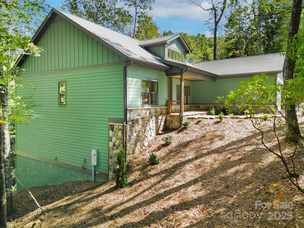 Property image 4 of 86 Isuhdavga Court in Connestee Falls, Brevard, NC 28712