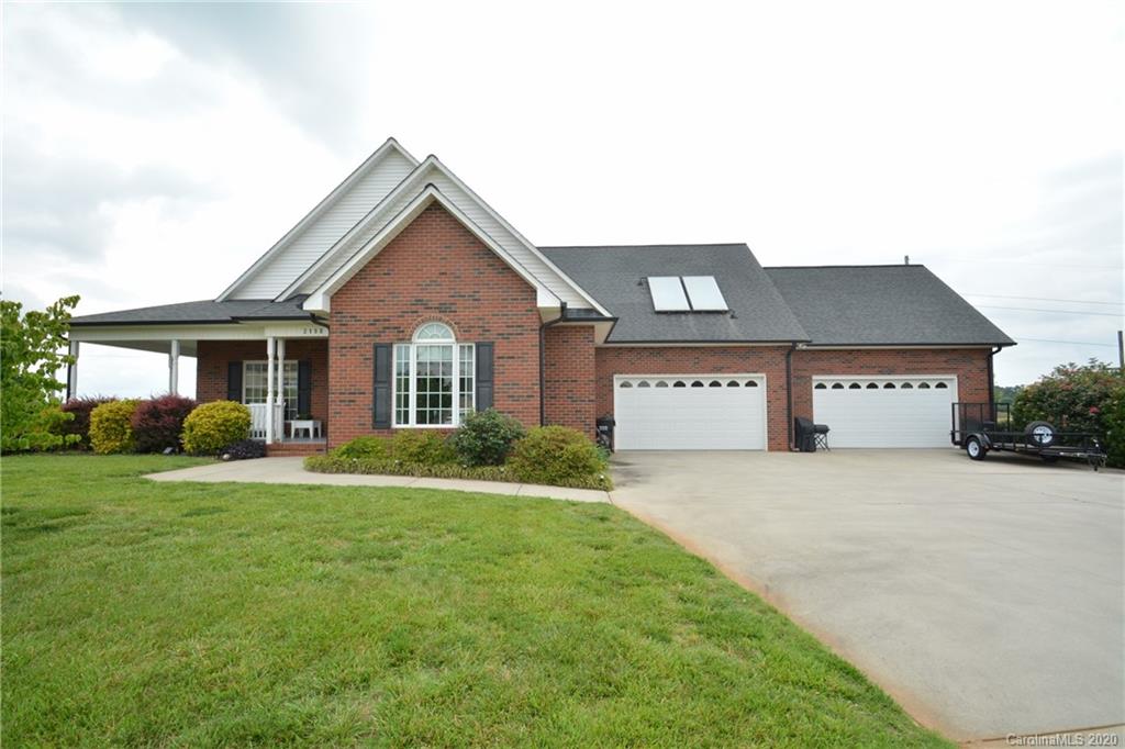 Property image 3 of 2198 Carriage Lane in Grandview Farms, Lincolnton, NC 28092