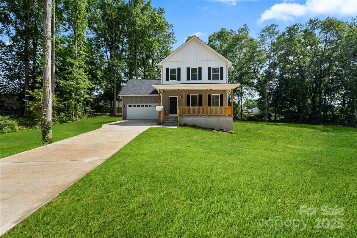 Property image 2 of 4541 Kings Court in Jamestowne, Hickory, NC 28602