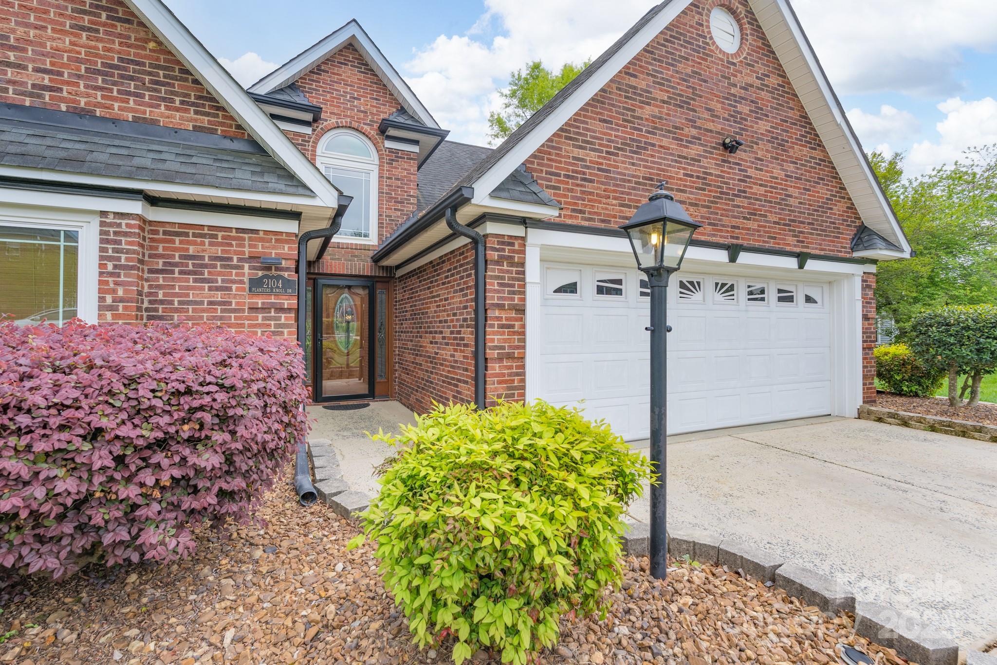 Property image 3 of 2104 Planters Knoll Drive in Clover Bend, Monroe, NC 28110