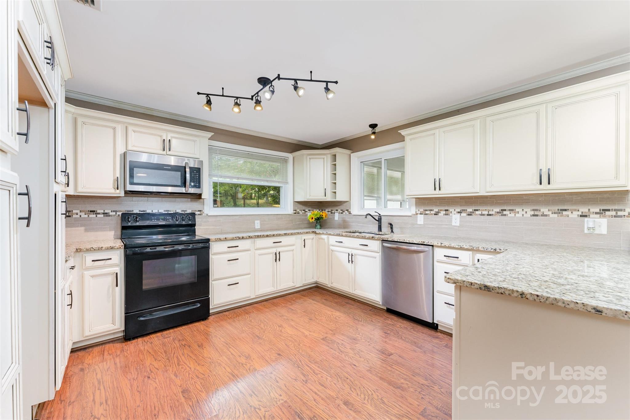 Property image 4 of 401 Dakota Street in Brookdale, Kannapolis, NC 28083