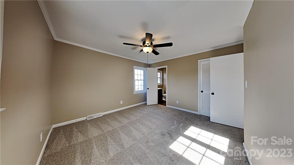 Property image 5 of 1209 Castlegate Drive in Kingswood, Gastonia, NC 28054