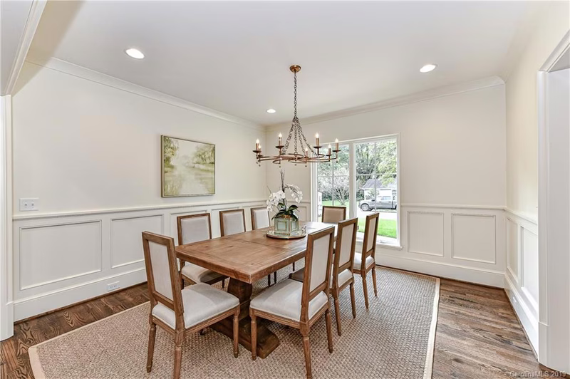 Property image 4 at 3010 Brookridge Lane, Charlotte, NC 28211