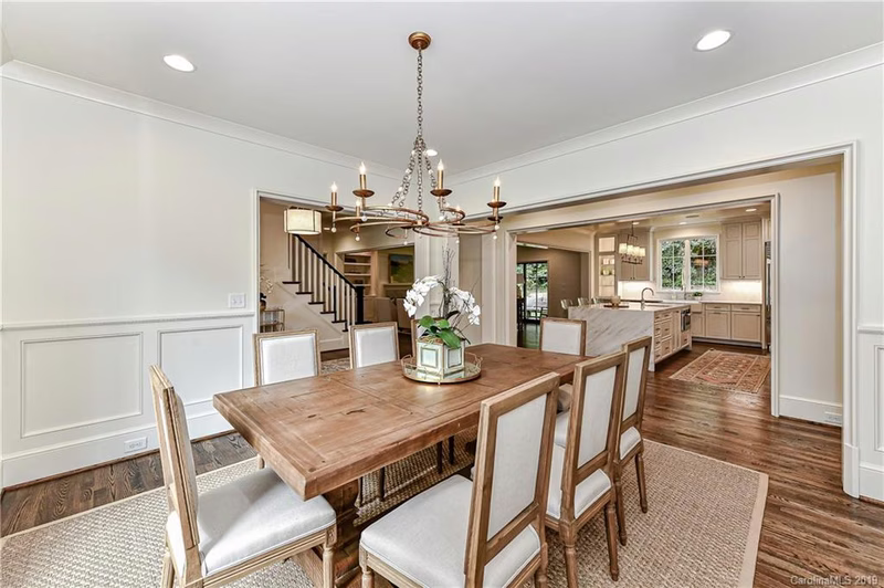 Property image 5 at 3010 Brookridge Lane, Charlotte, NC 28211