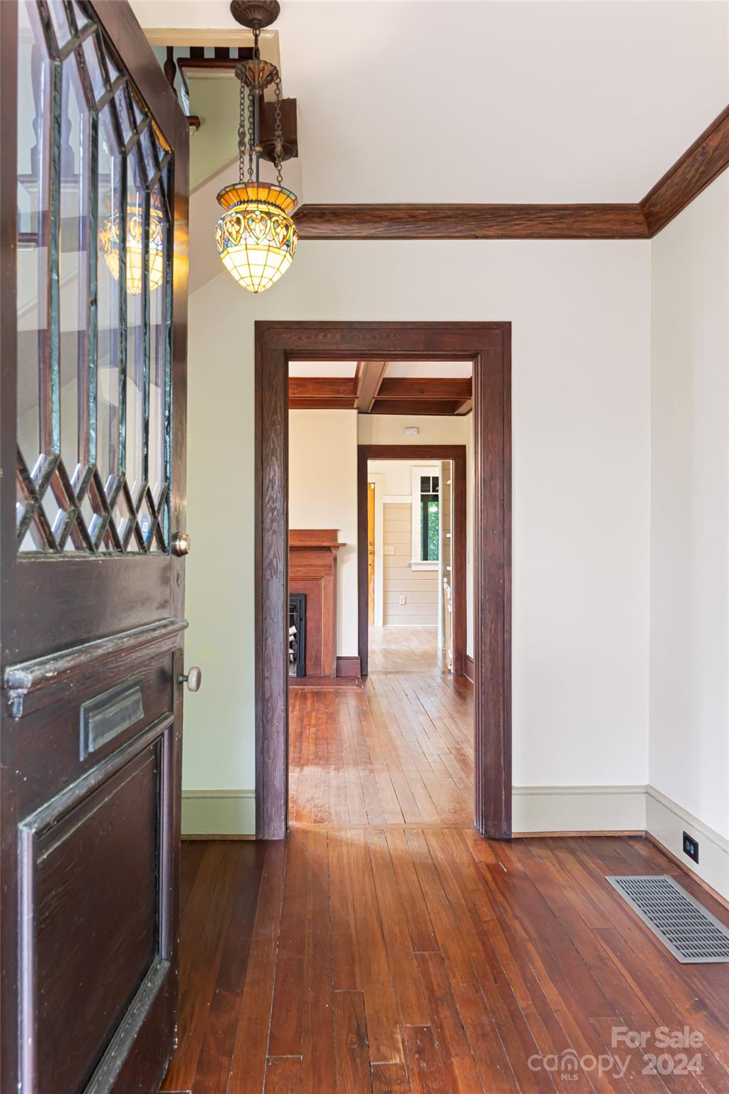 Property image 3 of 52 Cumberland Circle in Montford, Asheville, NC 28801