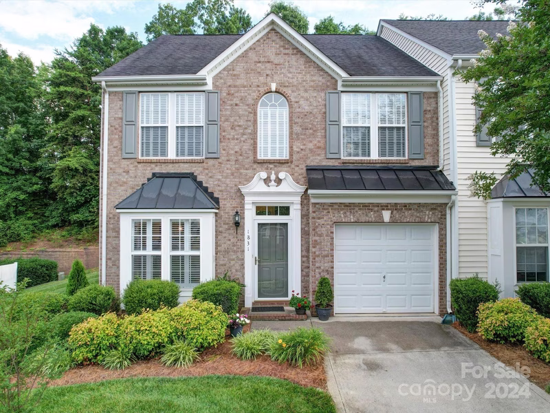 1831 Lookout Lane