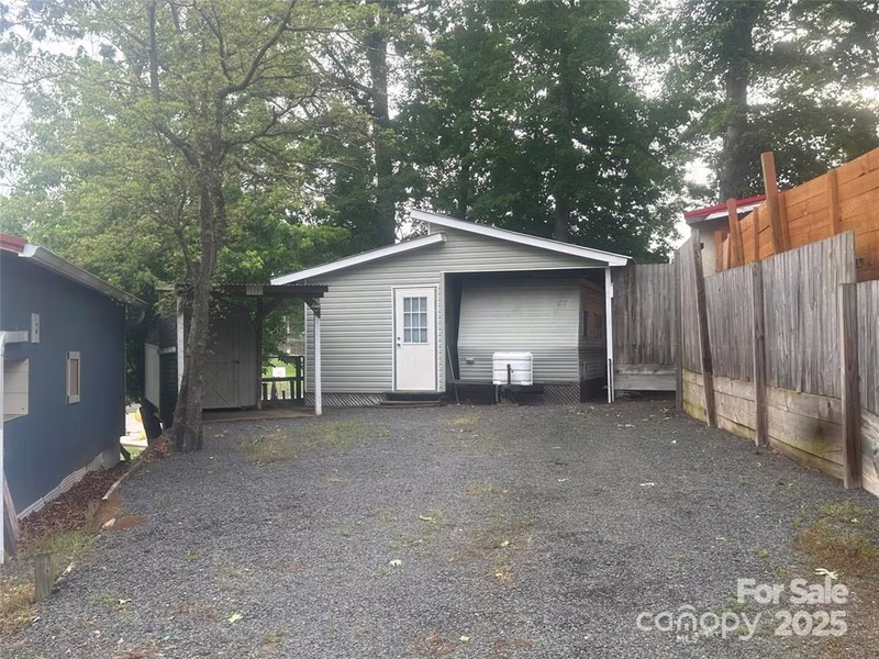 Property image 3 at 128 Twin Bluff Trail, Mount Gilead, NC 27306