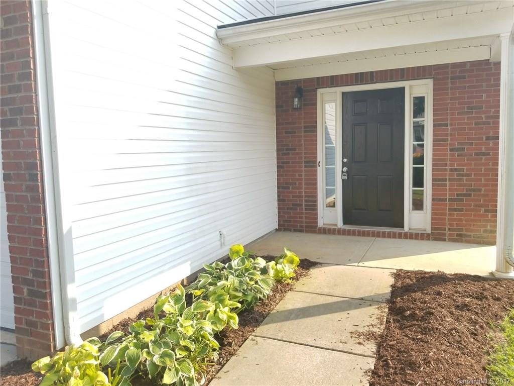 Property image 3 of 403 Tanner Commons Lane in Tanner Commons, Rock Hill, SC 29732