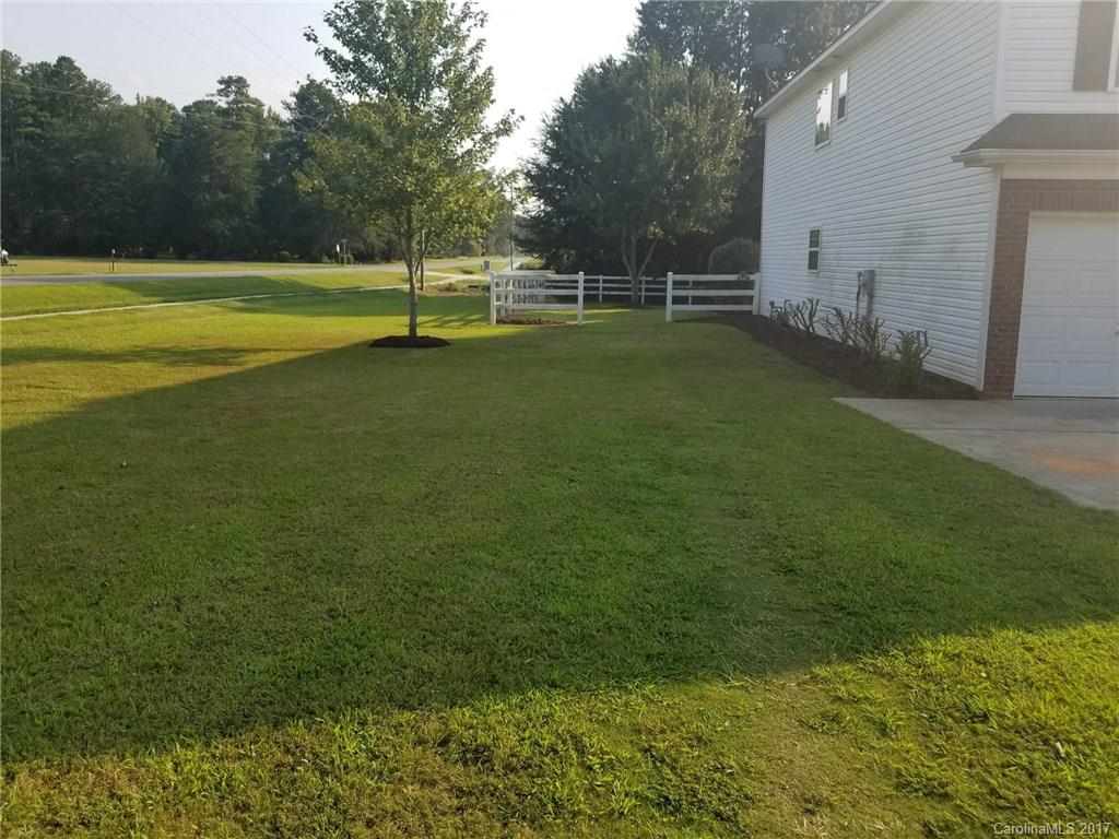 Property image 4 of 403 Tanner Commons Lane in Tanner Commons, Rock Hill, SC 29732