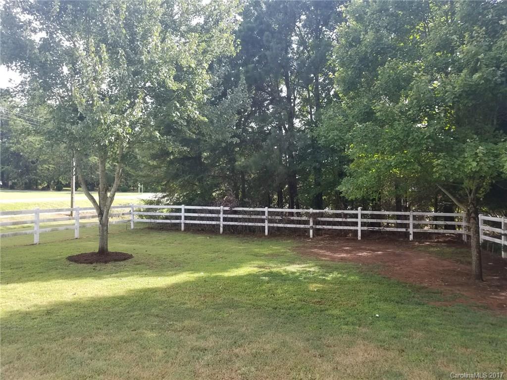 Property image 5 of 403 Tanner Commons Lane in Tanner Commons, Rock Hill, SC 29732