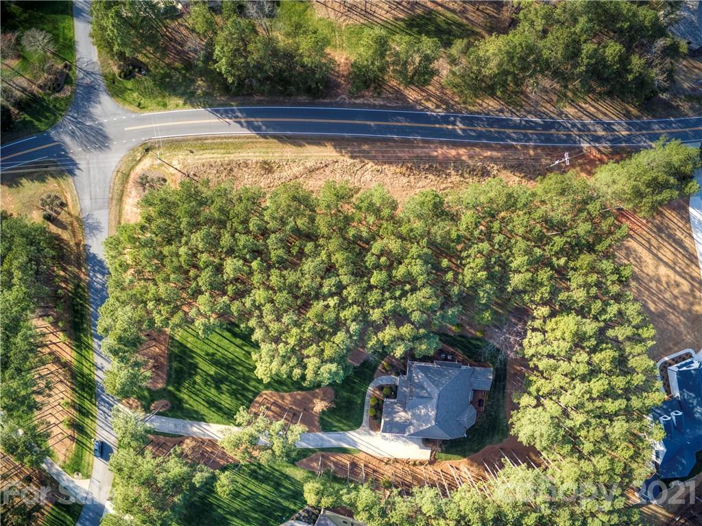 Property image 5 of 105 Trent Pines Drive in Woodleaf, Mooresville, NC 28117