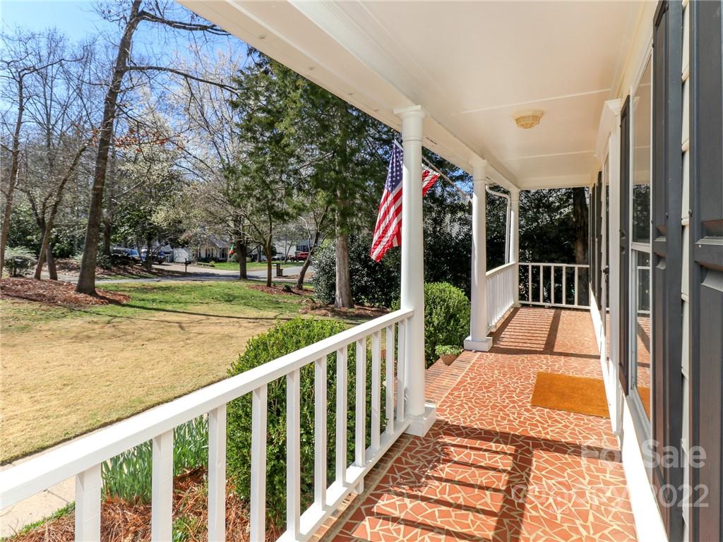Property image 5 of 3921 Waterford Drive in Carmel Valley, Charlotte, NC 28226