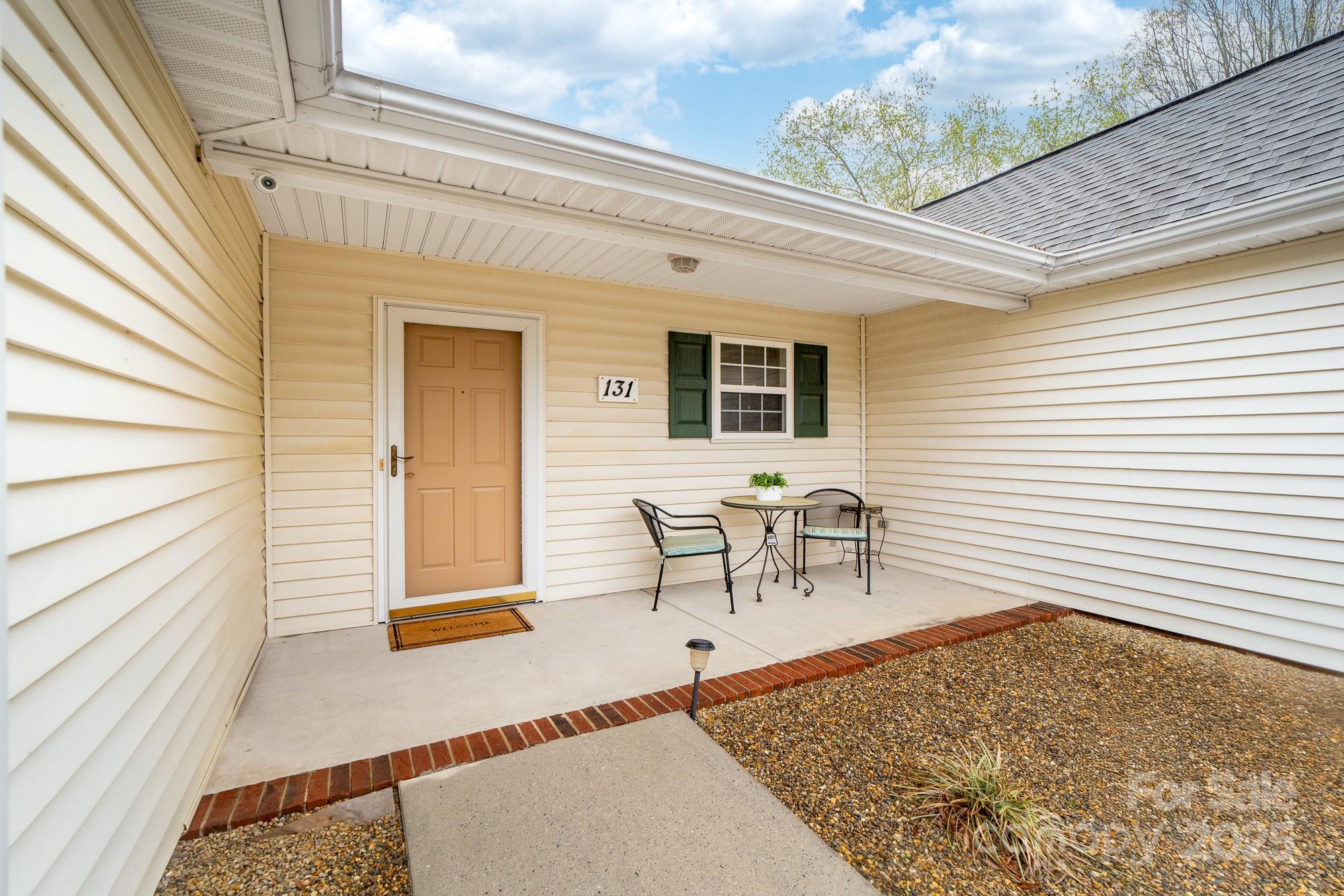 Property image 4 of 131 Ashwood Lane in The Villages at Oak Tree, Mooresville, NC 28117