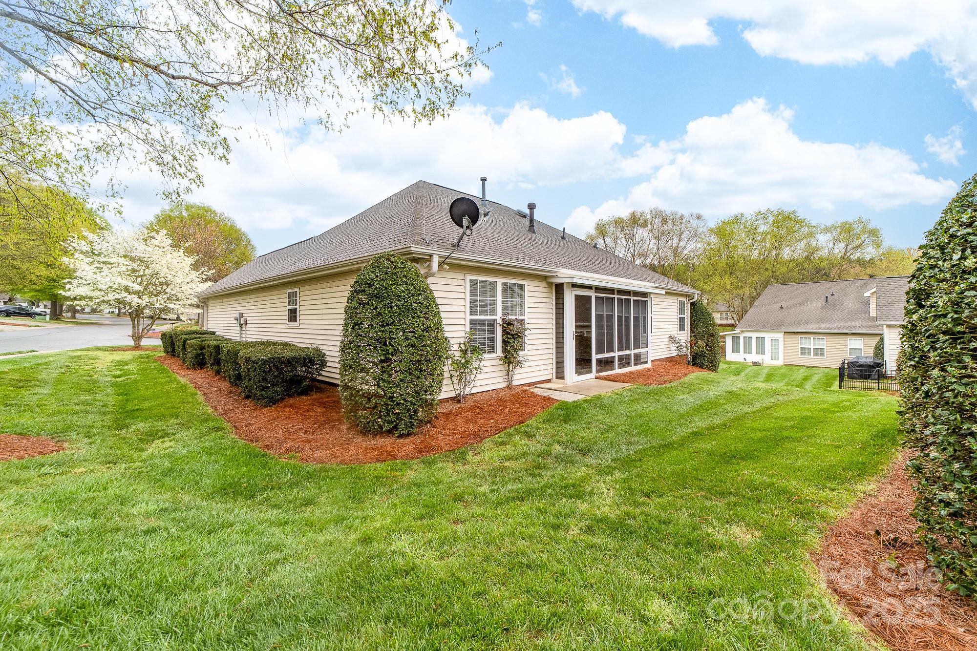 Property image 5 of 131 Ashwood Lane in The Villages at Oak Tree, Mooresville, NC 28117