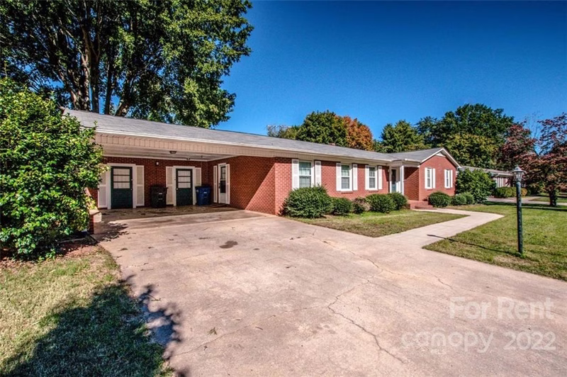 817 Woods Drive