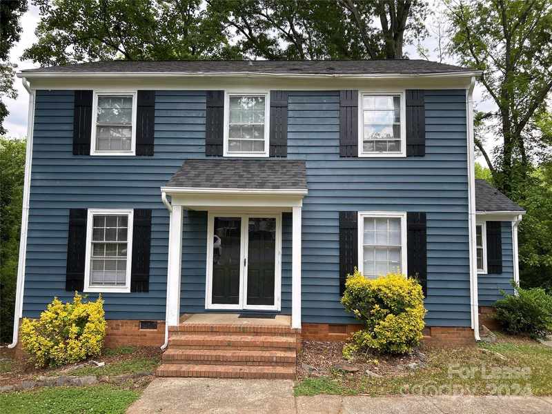 9401 Stately Oak Lane